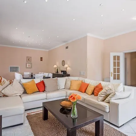 Villa Sleeps 12 With Pool Air Con And Wifi Cabeco de Camara