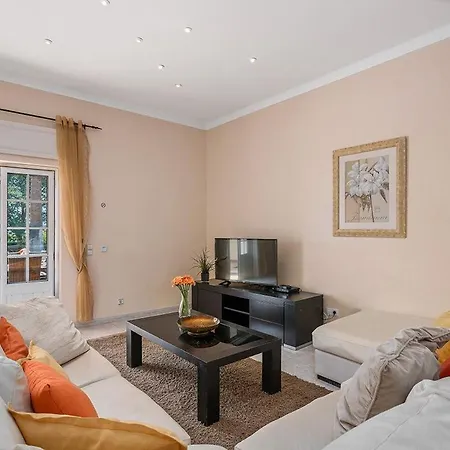 Sleeps 12 With Pool Air Con And Wifi Villa *