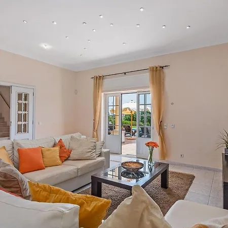 Sleeps 12 With Pool Air Con And Wifi * Cabeco de Camara
