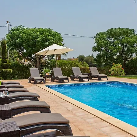 Sleeps 12 With Pool Air Con And Wifi Villa Cabeco de Camara