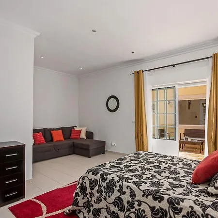 Villa Sleeps 12 With Pool Air Con And Wifi Cabeco de Camara
