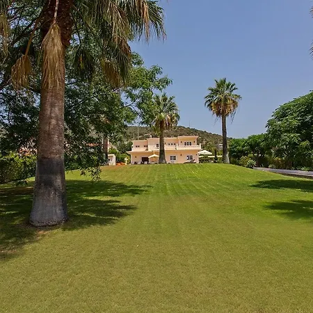 Villa Sleeps 12 With Pool Air Con And Wifi Cabeco de Camara